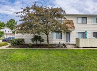 5438 Canyon Ct APT B, Willoughby, OH 44094