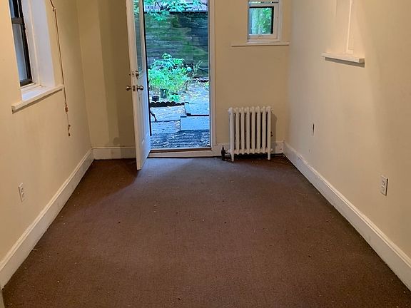 5th image of 328 W 89th St APT 2