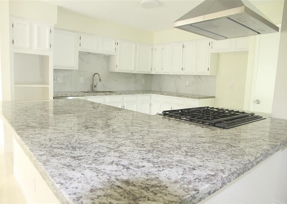 1st image of 6511 Gladewell Dr