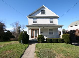 224 S Valley Ave, Olyphant, PA 18447