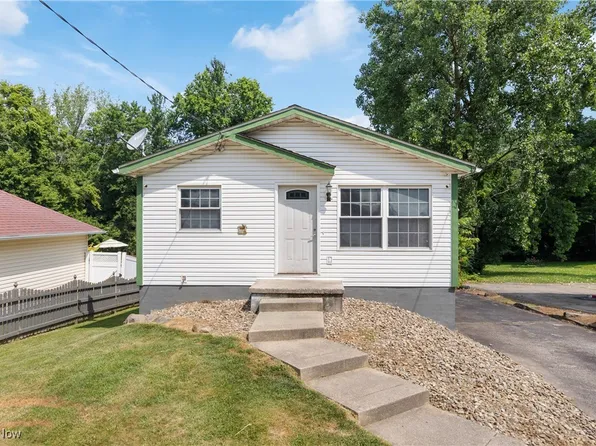 1241 Sparhawk Ave, Akron, OH 44305