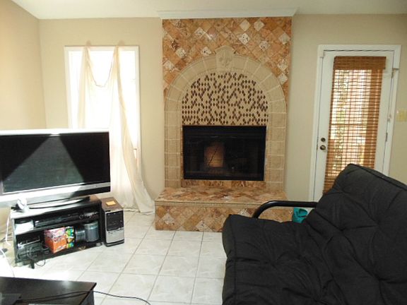 4th image of 19 Palmetto Pl