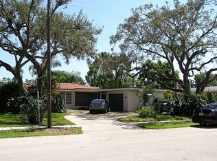 298 SW 7th Ter, Boca Raton, FL 33486