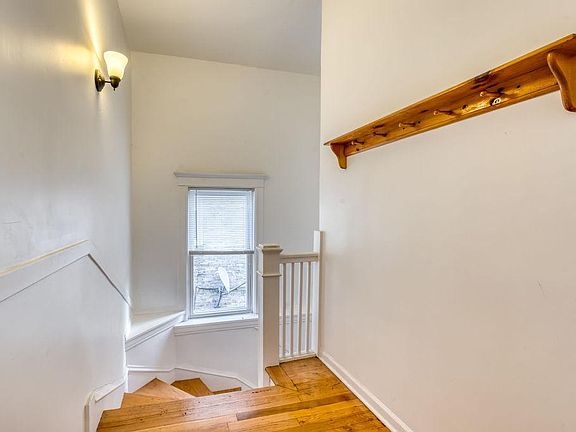 3rd image of 4226 W Kamerling Ave #2