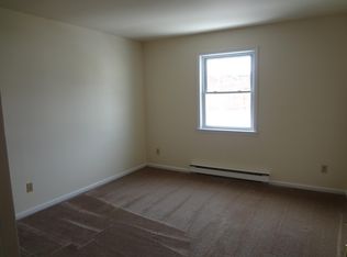 217 Ward St #63PCDKTU9, Montgomery, NY 12549