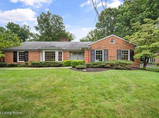 2102 Northfield Dr, Northfield, KY 40222