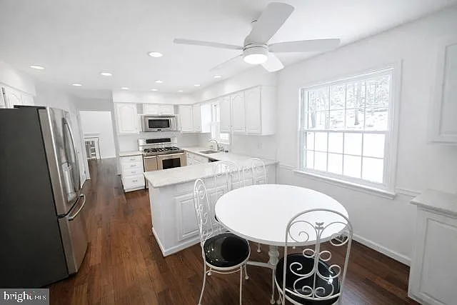 402 Norwood Rd — Photo 5