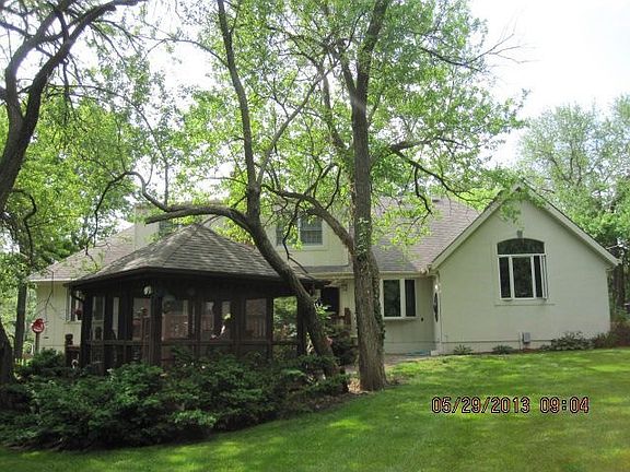 2nd image of 7300 Black Oak Cir