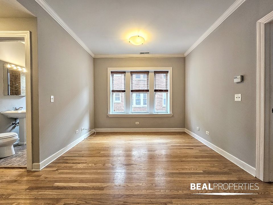 1st image of 3244 N Clifton Ave #W1