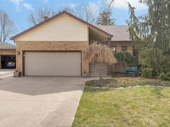 13185 Salich Ct, Tecumseh, ON N8N 4J6