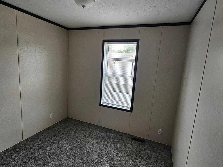 2737 W Washington Ctr #66 — Photo 10