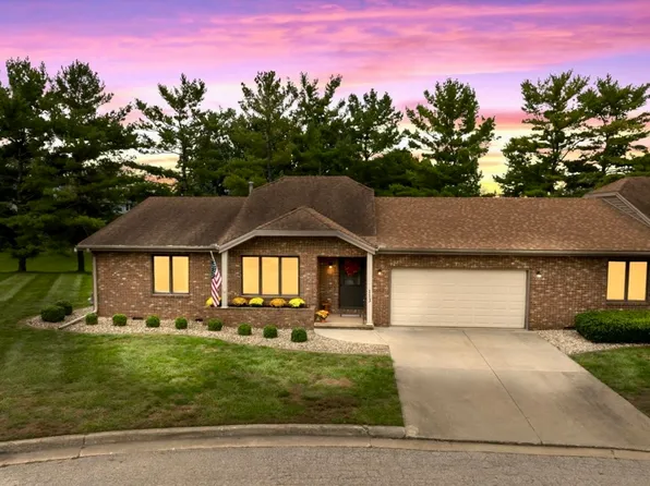 113 Manor Cir, Bloomington, IL 61704