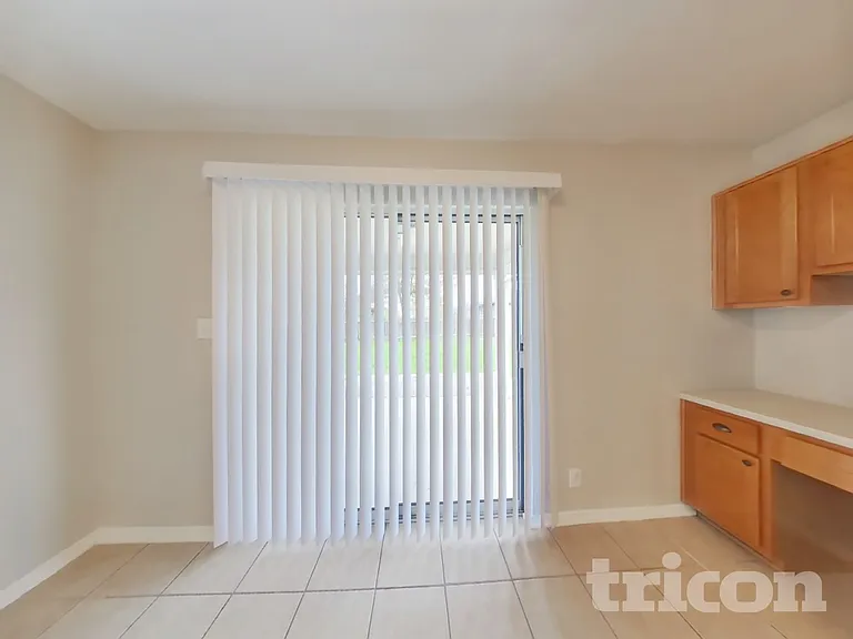230 Crane Crest Dr — Photo 5