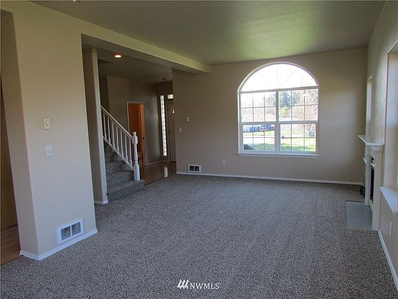 3rd image of 1615 Delores Place