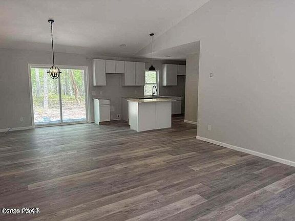 5th image of 117 Iroquois Rd