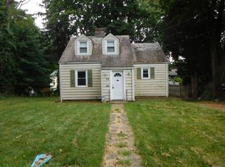 59 Fairview Ave, Fairfield, CT 06824