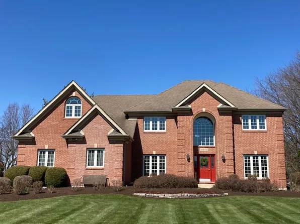 36W688 W Ridgewood Ln, St Charles, IL 60175