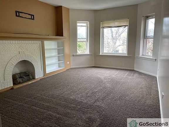 4th image of 8209 S Vernon Ave #2