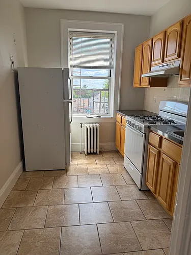 311 Queen Anne Rd Photo 1