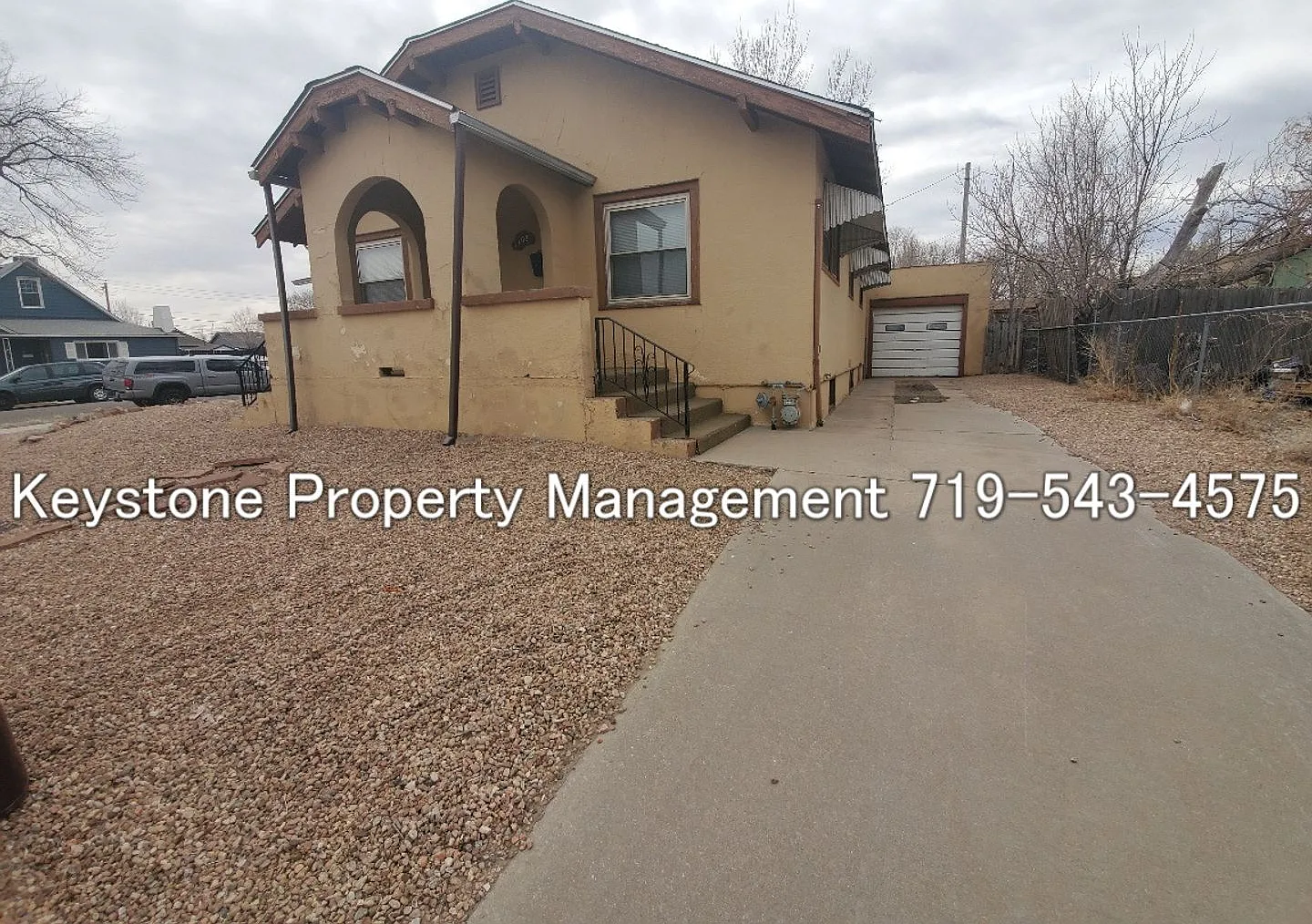 Southside Rancher - 2 Bedroom/1 Bath/1 Car Garage $1300/$1300 — Photo 1
