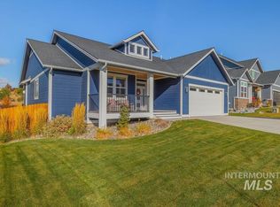 2212 E 3rd St, Moscow, ID 83843