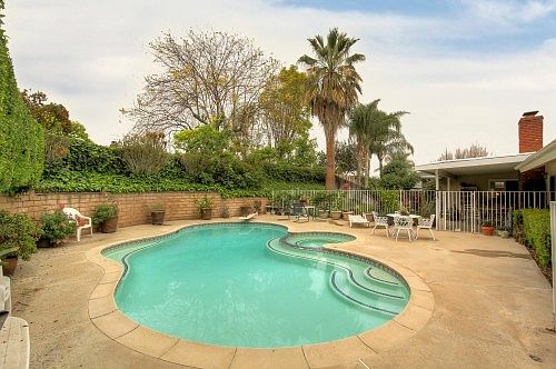 4th image of 11544 Acacia St
