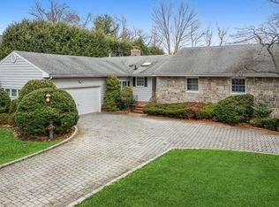 149 Rockaway Ave, Garden City, NY 11530