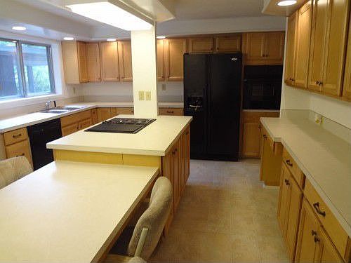 3rd image of 12521 123rd Avenue Ct E #124