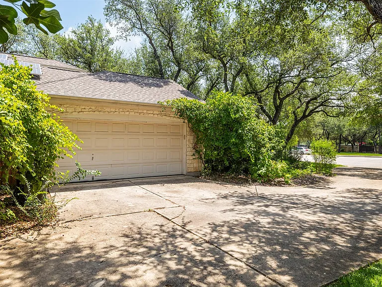 12304 Torrance Ct — Photo 25