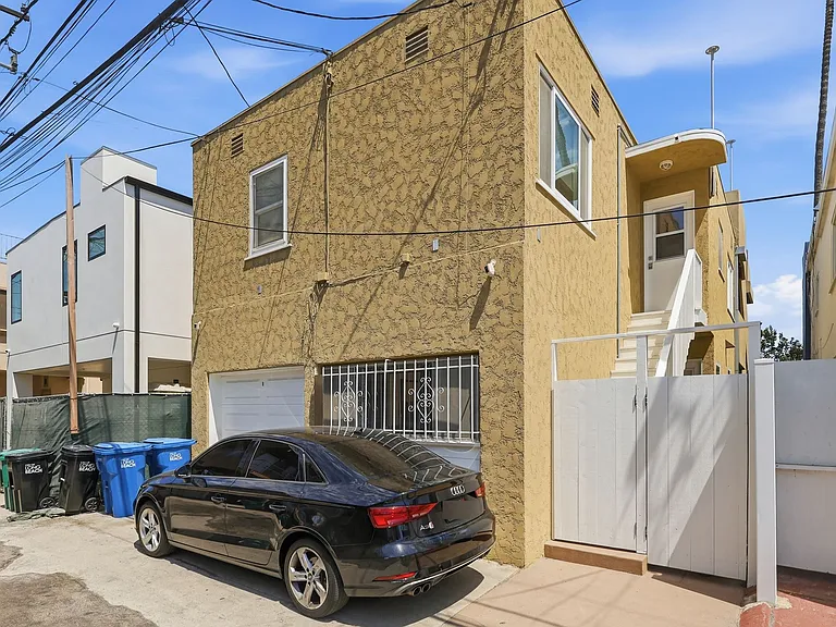 167 Bay Shore Ave #A — Photo 31