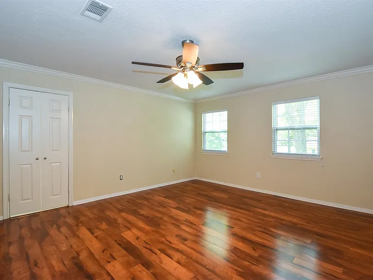 11914 Normont Dr — Photo 21