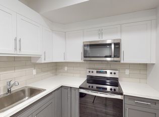 42B Heirloom Mnr SE, Calgary, AB T3S0H2