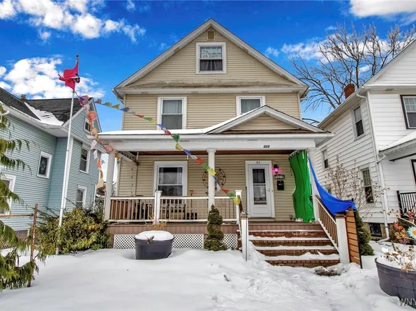 417 Eagle St, Medina, NY 14103
