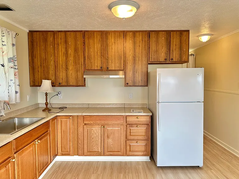 2533 Main St — Photo 2