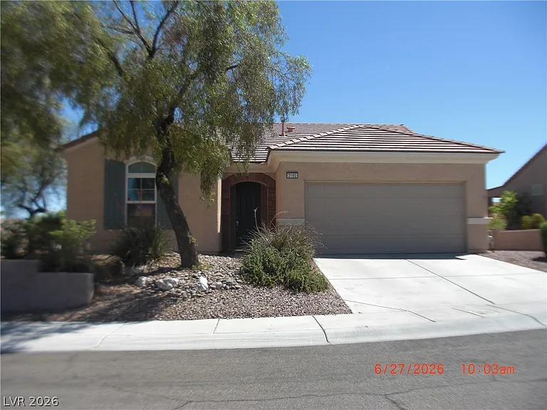 2160 Burris Hill Dr — Photo 1