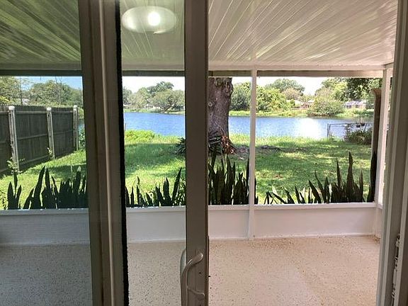 3rd image of 3205 Sandspur Dr