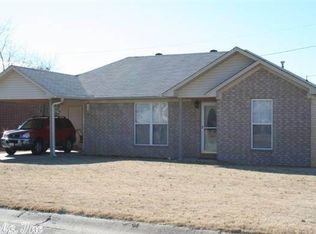 35 Robbye Ln, Searcy, AR 72143