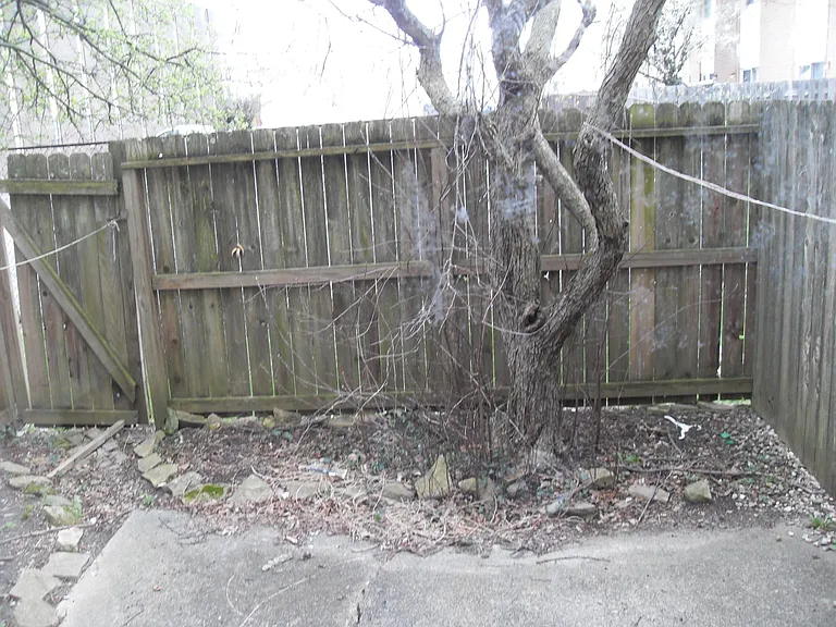 4855 Moreland Dr W — Photo 7