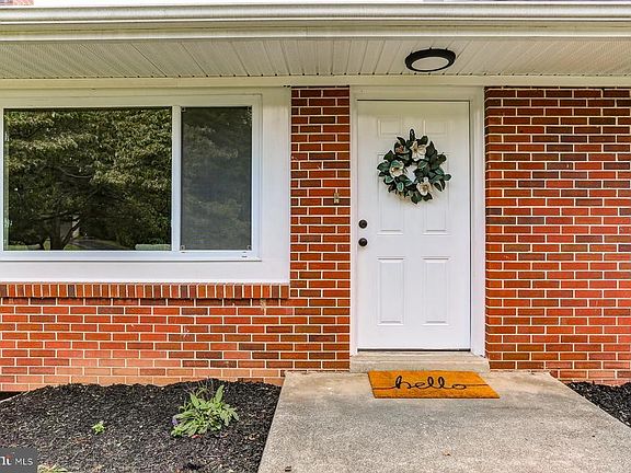 2nd image of 7 Arwin Dr