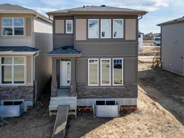 21011 25th Ave NW, Edmonton, AB T6M 2M7