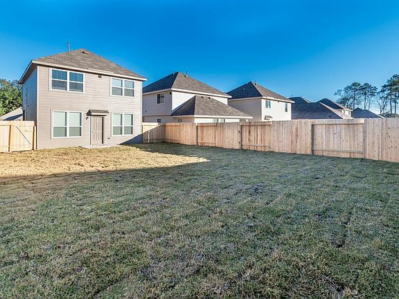 3rd image of 3218 Atascocita Elm Dr