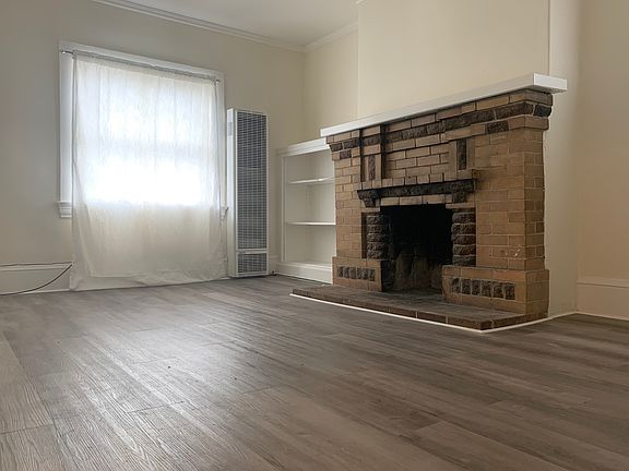 3rd image of 531 Belvedere St #2