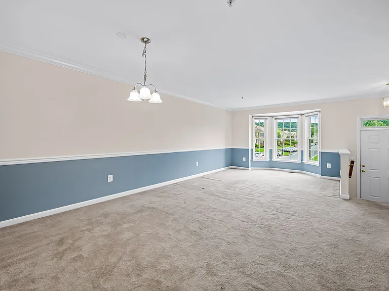 48 Winterberry Ct — Photo 3