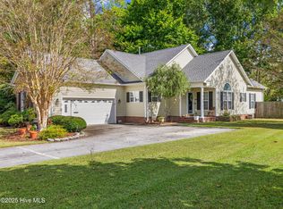 200 Fairmont Ln, Jacksonville, NC 28540