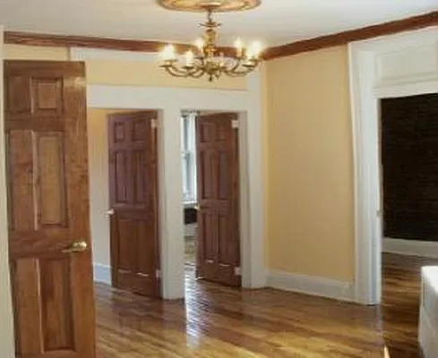 Rented by Adina Realty | media 27