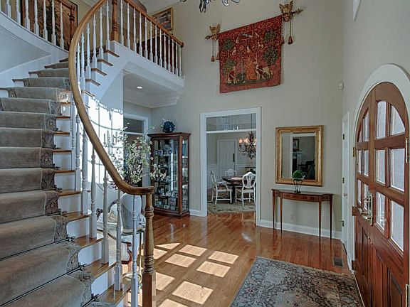 3rd image of 10517 Lakecove Way
