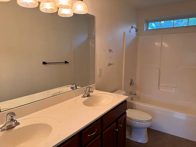 1122 Updike Rd SE — Photo 12