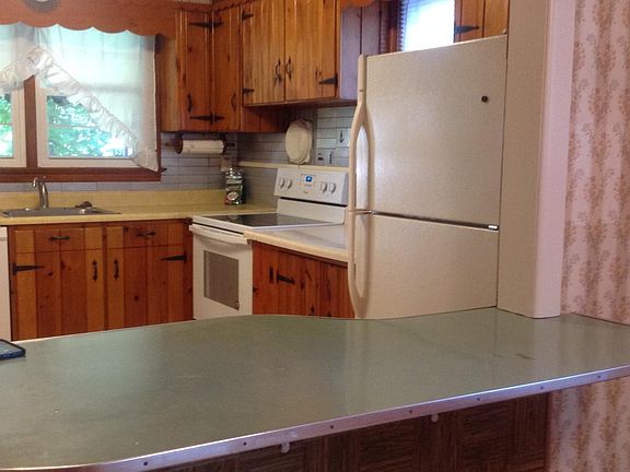 Island between Kitchen and Dining Room