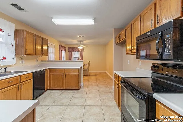 5207 Wood Glen Dr — Photo 14