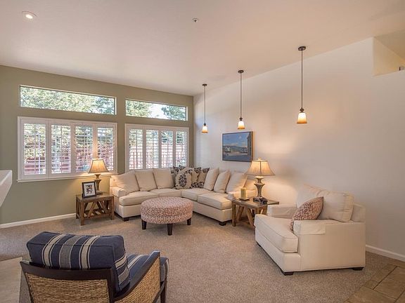 5th image of 930 Kensington Pl